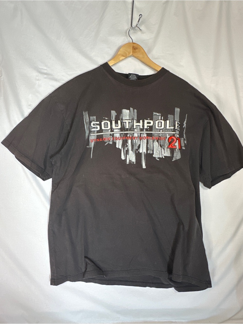 Vintage South Pole Black Short-Sleeve Graphic Tee with Red Number Accent